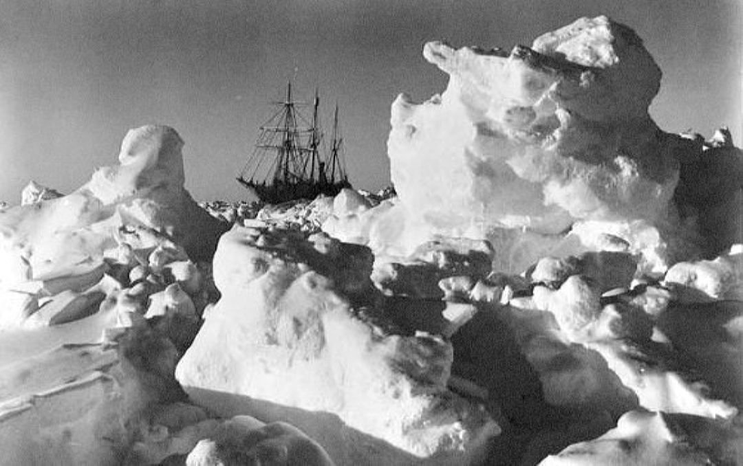 Antártida-expedicion de Shackleton atrapada en un banco de hielo